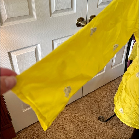 Calypso St. Barth 100% beautiful yellow silk & sequin top! - Picture 10 of 13